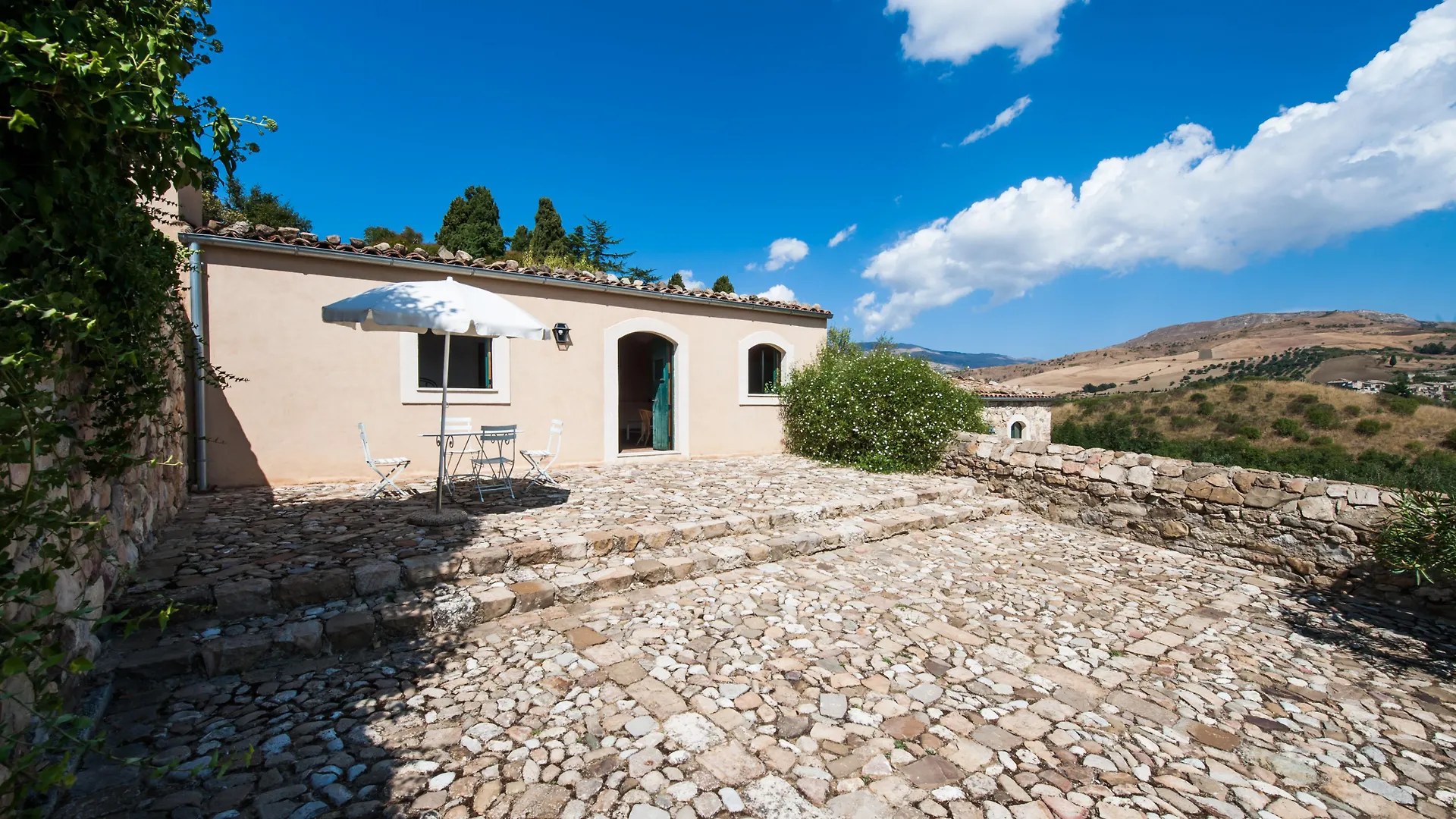 Bompietro Masseria San Giovanni Sgadari 4*,  איטליה